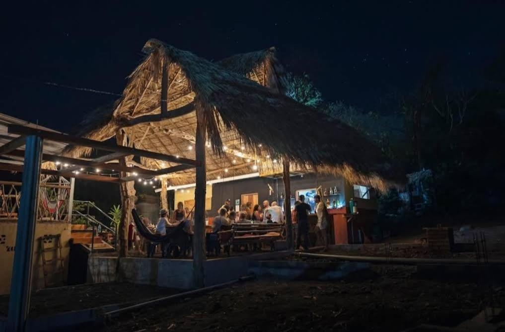 Raindance Hostel Santa Cruz Luaran gambar
